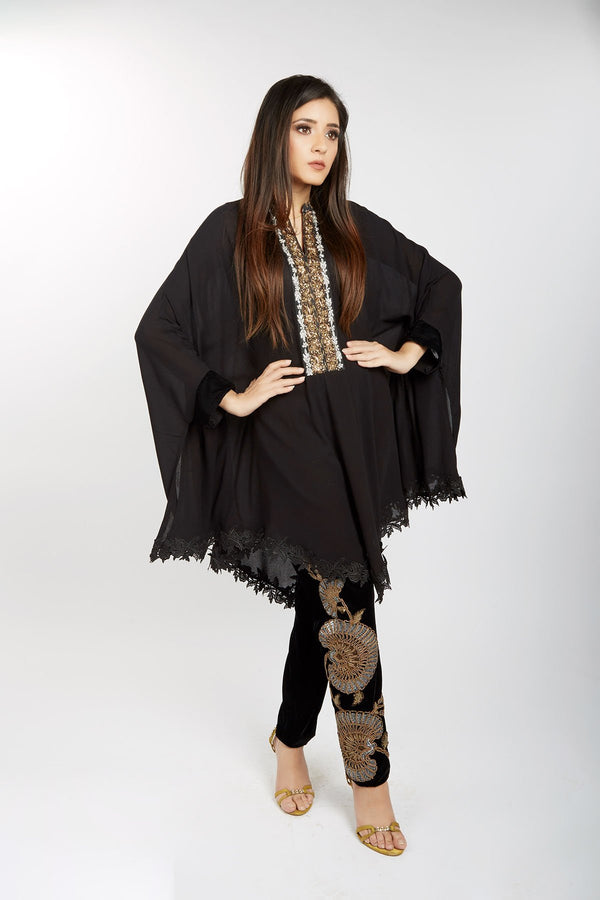 BLACK CREPE GEORGETTE PONCHO SHIRT WITH APPLIQUE EMB TROUSER